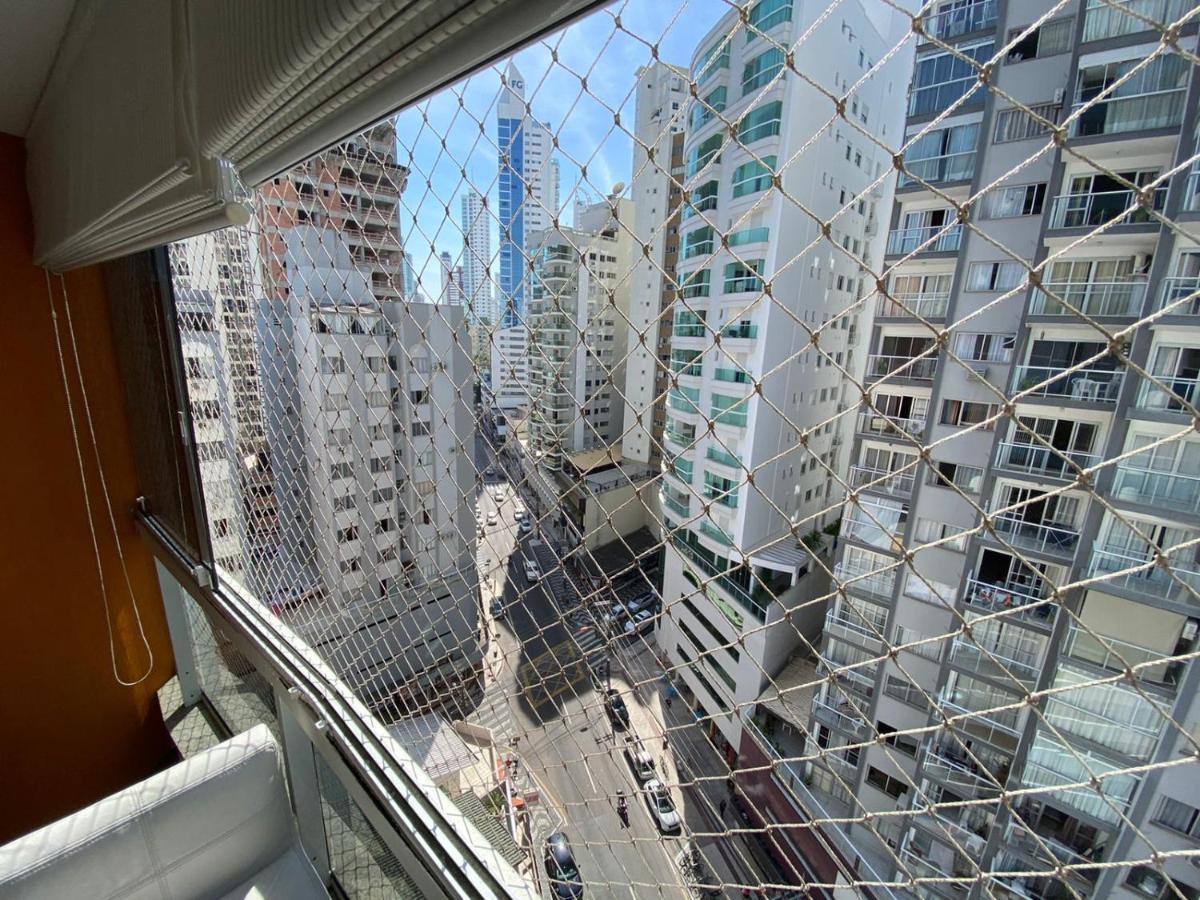 Com 3 Dormitórios Apartamento *