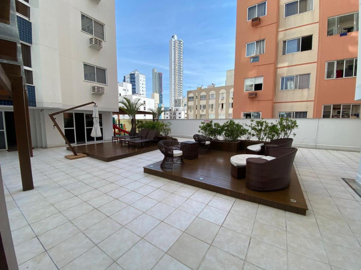 Com 3 Dormitórios Apartamento *